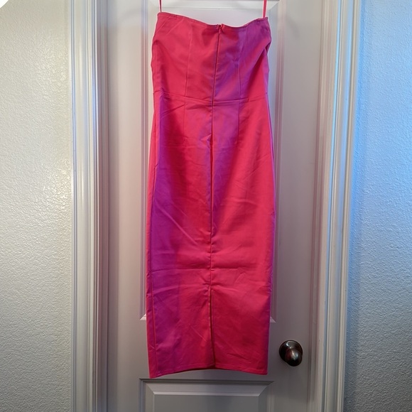 REVOLVE MORE TO COME Sophia Strapless Midi Dress in Pink 🔥HOT & CURRENT//Medium - Picture 4 of 10